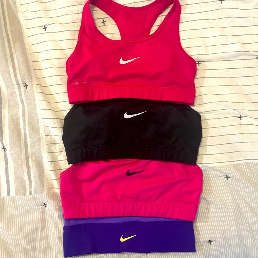 Nike sports bras bundle